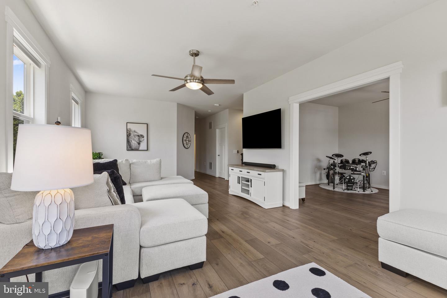 43927 MARITIME SONG TER, LEESBURG, Virginia 20176, 3 Bedrooms Bedrooms, ,2 BathroomsBathrooms,Residential,For sale,43927 MARITIME SONG TER,VALO2100584 MLS # VALO2100584