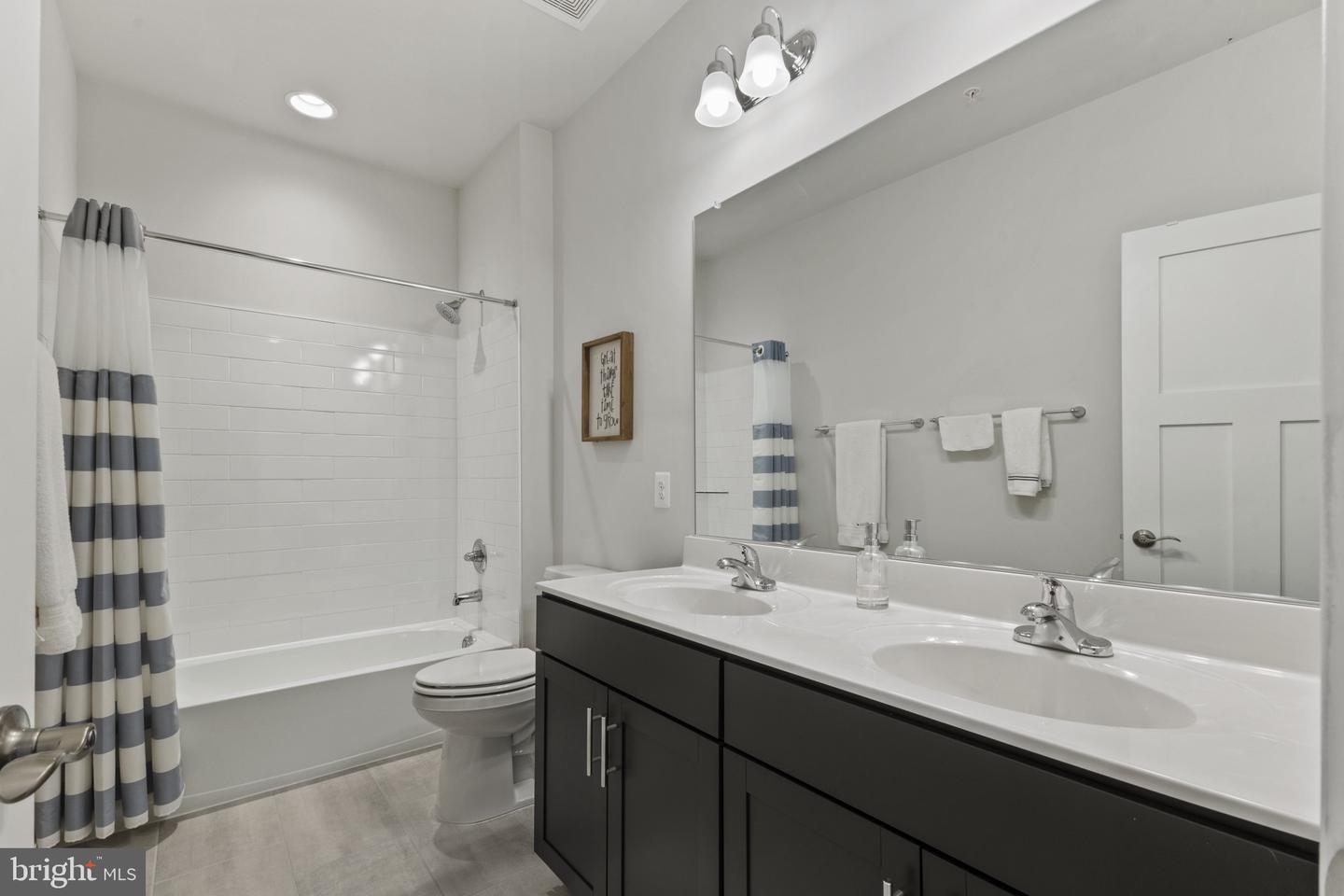 43927 MARITIME SONG TER, LEESBURG, Virginia 20176, 3 Bedrooms Bedrooms, ,2 BathroomsBathrooms,Residential,For sale,43927 MARITIME SONG TER,VALO2100584 MLS # VALO2100584