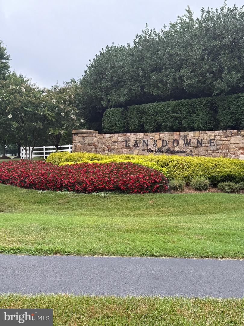 43927 MARITIME SONG TER, LEESBURG, Virginia 20176, 3 Bedrooms Bedrooms, ,2 BathroomsBathrooms,Residential,For sale,43927 MARITIME SONG TER,VALO2100584 MLS # VALO2100584