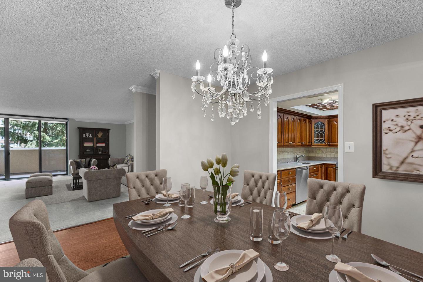 1101 S ARLINGTON RIDGE RD #214, ARLINGTON, Virginia 22202, 2 Bedrooms Bedrooms, ,2 BathroomsBathrooms,Residential,For sale,1101 S ARLINGTON RIDGE RD #214,VAAR2059894 MLS # VAAR2059894