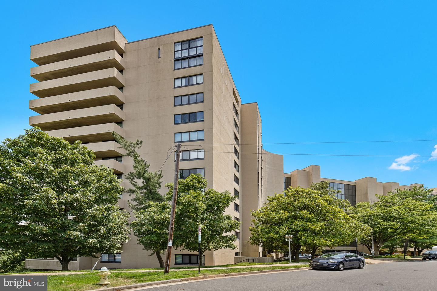 1101 S ARLINGTON RIDGE RD #214, ARLINGTON, Virginia 22202, 2 Bedrooms Bedrooms, ,2 BathroomsBathrooms,Residential,For sale,1101 S ARLINGTON RIDGE RD #214,VAAR2059894 MLS # VAAR2059894