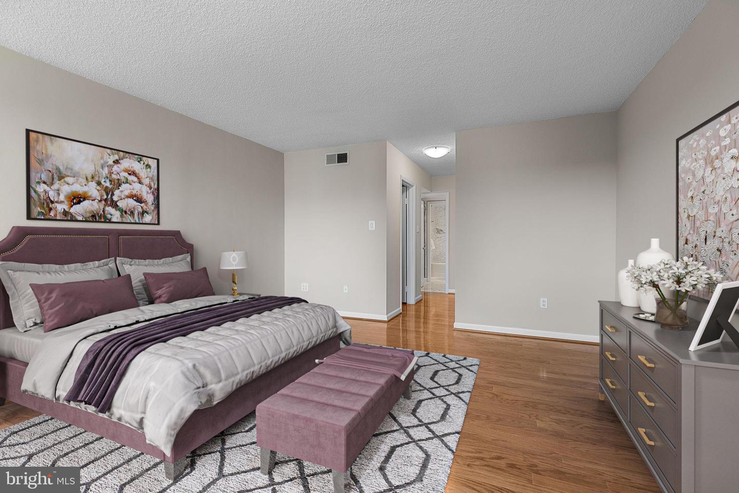 1101 S ARLINGTON RIDGE RD #214, ARLINGTON, Virginia 22202, 2 Bedrooms Bedrooms, ,2 BathroomsBathrooms,Residential,For sale,1101 S ARLINGTON RIDGE RD #214,VAAR2059894 MLS # VAAR2059894