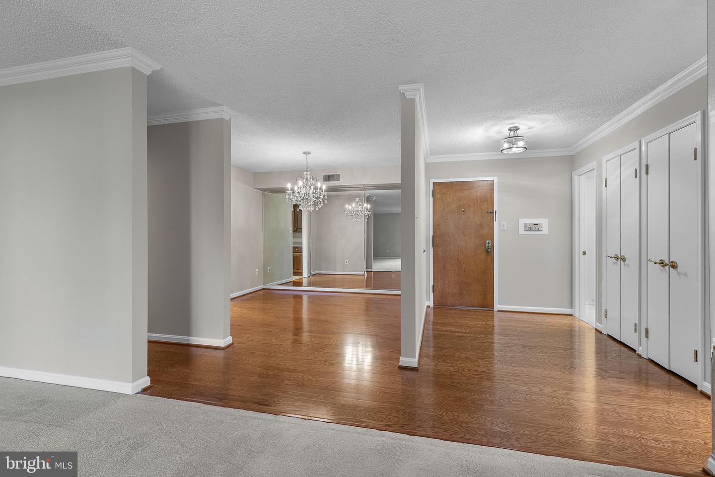1101 S ARLINGTON RIDGE RD #214, ARLINGTON, Virginia 22202, 2 Bedrooms Bedrooms, ,2 BathroomsBathrooms,Residential,For sale,1101 S ARLINGTON RIDGE RD #214,VAAR2059894 MLS # VAAR2059894