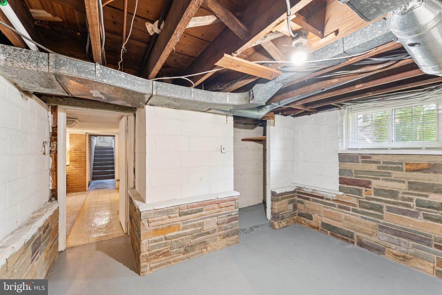 609 21ST ST S, ARLINGTON, Virginia 22202, 3 Bedrooms Bedrooms, ,3 BathroomsBathrooms,Residential,For sale,609 21ST ST S,VAAR2059896 MLS # VAAR2059896