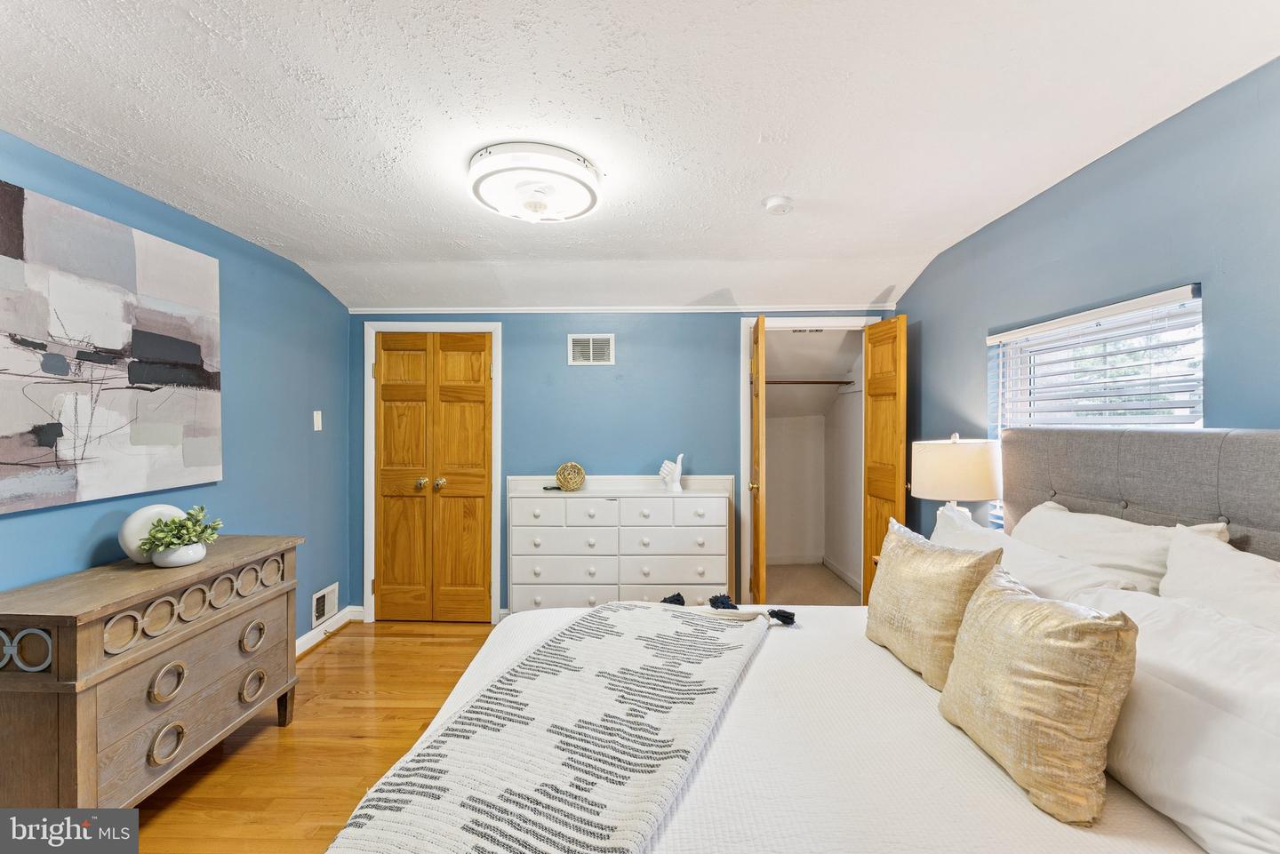 609 21ST ST S, ARLINGTON, Virginia 22202, 3 Bedrooms Bedrooms, ,3 BathroomsBathrooms,Residential,For sale,609 21ST ST S,VAAR2059896 MLS # VAAR2059896