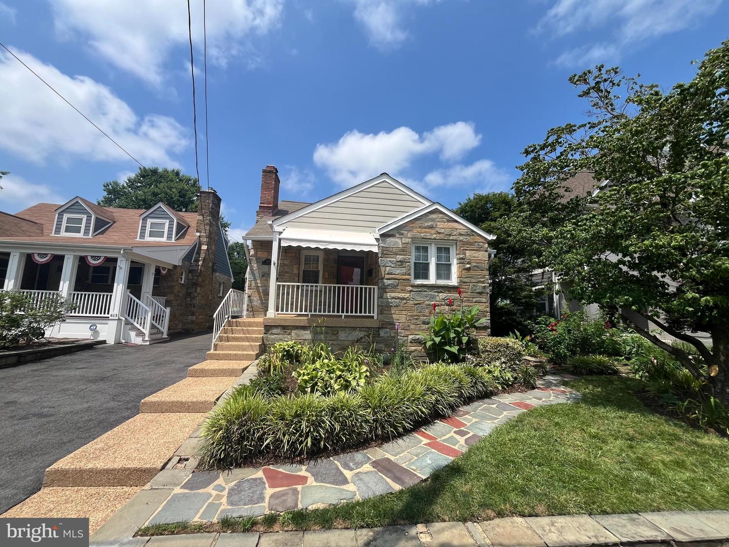 609 21ST ST S, ARLINGTON, Virginia 22202, 3 Bedrooms Bedrooms, ,3 BathroomsBathrooms,Residential,For sale,609 21ST ST S,VAAR2059896 MLS # VAAR2059896