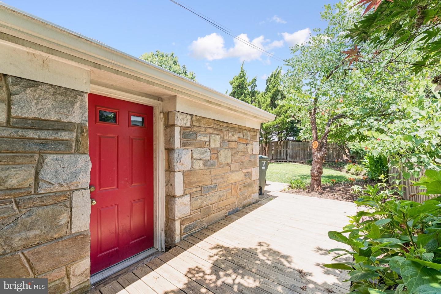 609 21ST ST S, ARLINGTON, Virginia 22202, 3 Bedrooms Bedrooms, ,3 BathroomsBathrooms,Residential,For sale,609 21ST ST S,VAAR2059896 MLS # VAAR2059896