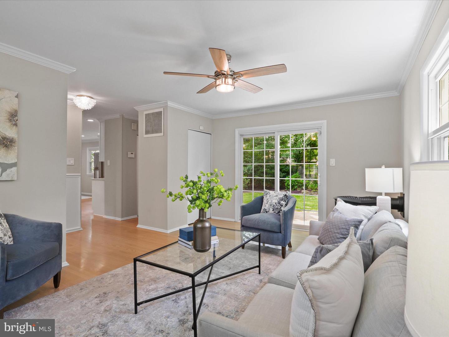 8303 CARNEGIE DR, VIENNA, Virginia 22180, 4 Bedrooms Bedrooms, ,3 BathroomsBathrooms,Residential,For sale,8303 CARNEGIE DR,VAFX2250996 MLS # VAFX2250996