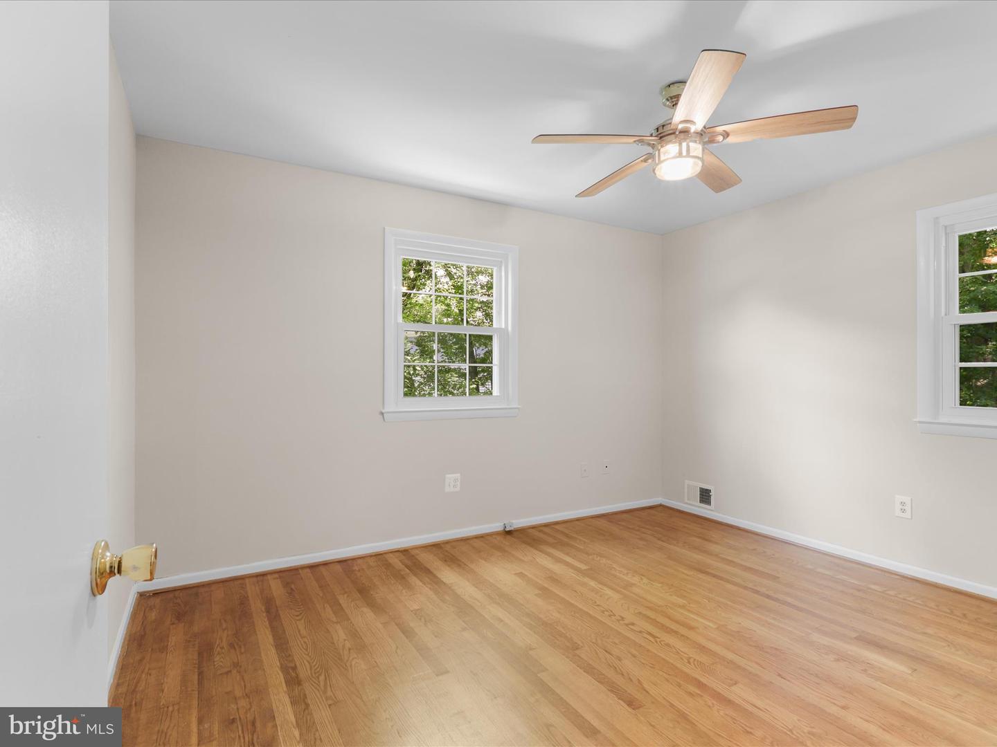 8303 CARNEGIE DR, VIENNA, Virginia 22180, 4 Bedrooms Bedrooms, ,3 BathroomsBathrooms,Residential,For sale,8303 CARNEGIE DR,VAFX2250996 MLS # VAFX2250996