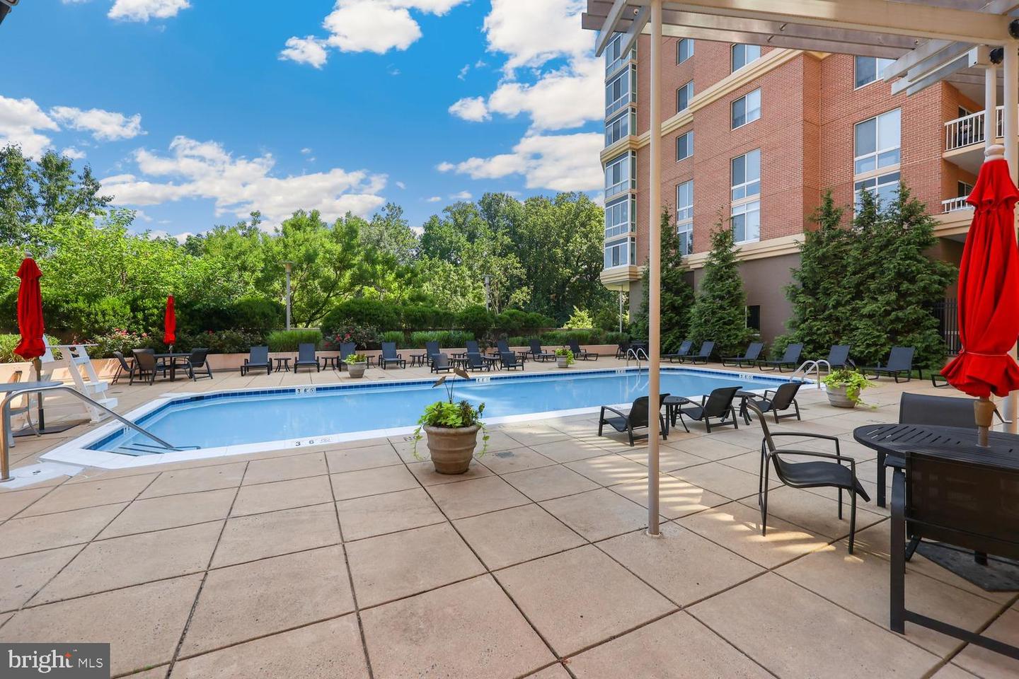 3101 N HAMPTON DR #1519, ALEXANDRIA, Virginia 22302, ,1 BathroomBathrooms,Residential,For sale,3101 N HAMPTON DR #1519,VAAX2046934 MLS # VAAX2046934