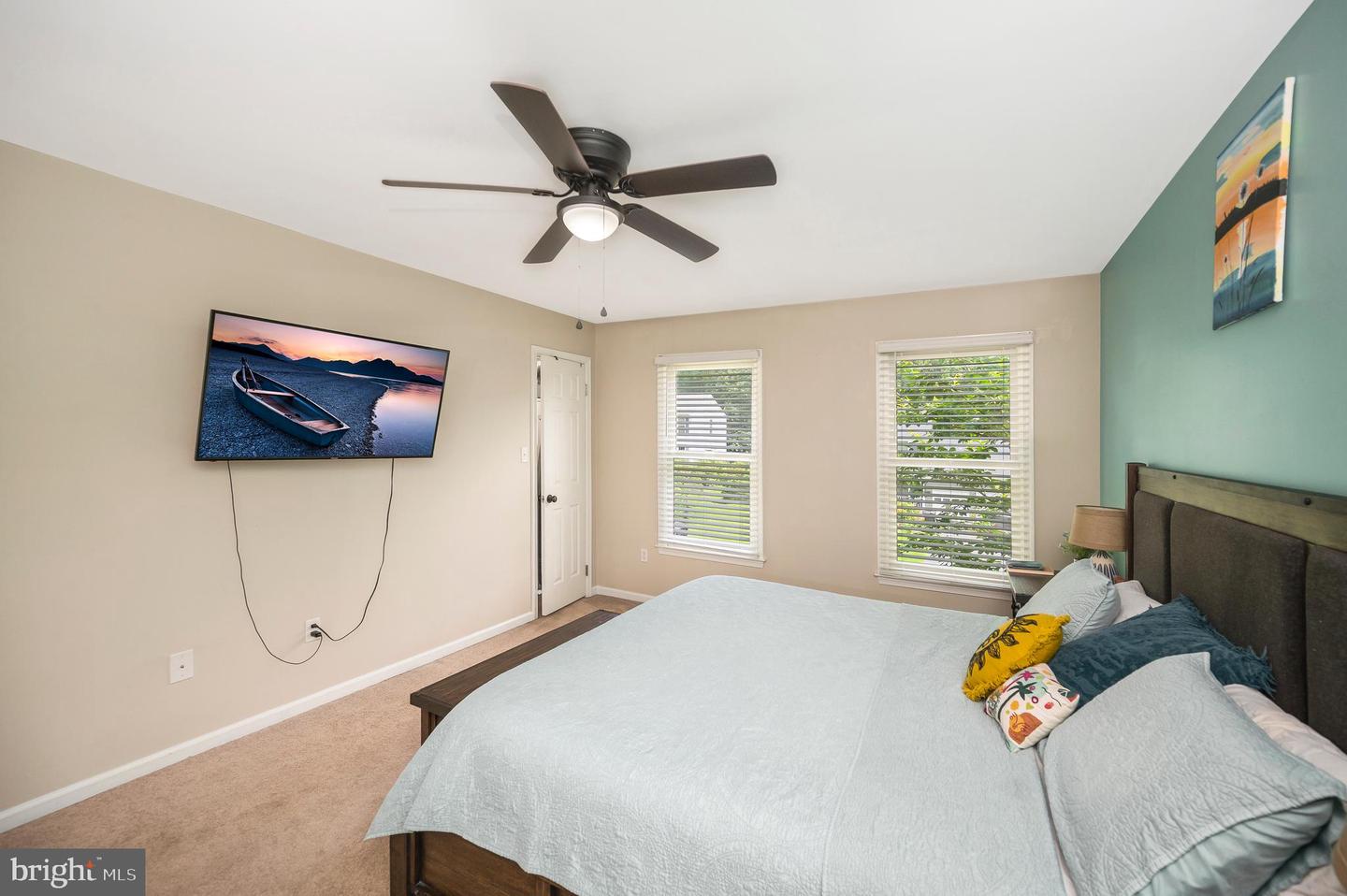 2 SNOW MEADOW LN, STAFFORD, Virginia 22554, 4 Bedrooms Bedrooms, ,3 BathroomsBathrooms,Residential,For sale,2 SNOW MEADOW LN,VAST2040294 MLS # VAST2040294