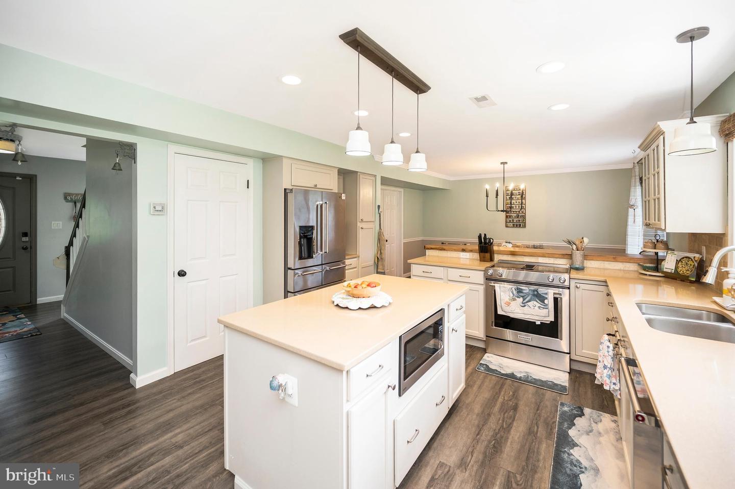 2 SNOW MEADOW LN, STAFFORD, Virginia 22554, 4 Bedrooms Bedrooms, ,3 BathroomsBathrooms,Residential,For sale,2 SNOW MEADOW LN,VAST2040294 MLS # VAST2040294