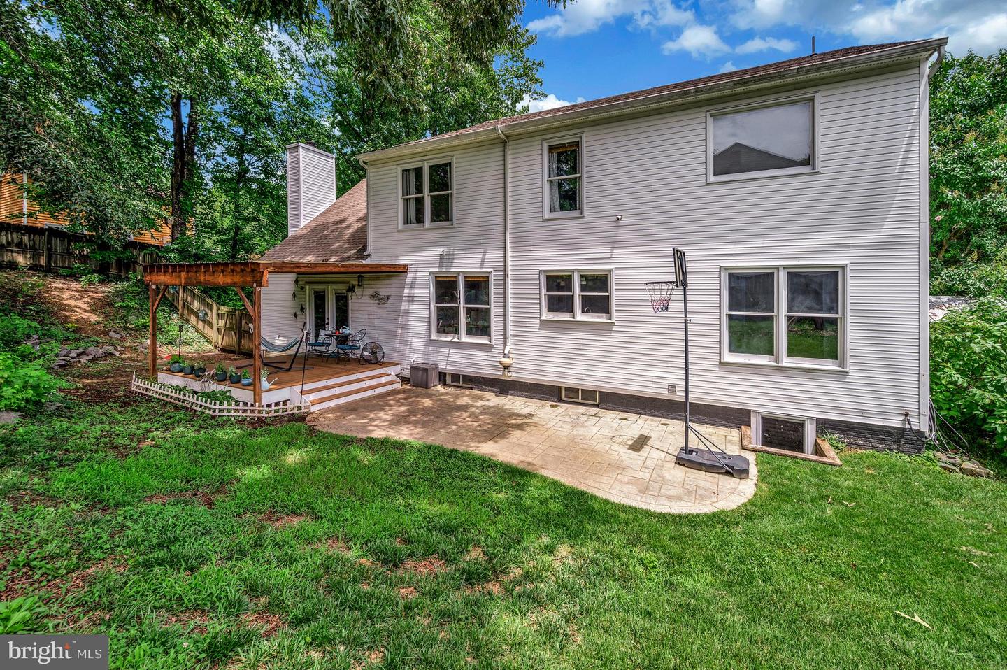 2 SNOW MEADOW LN, STAFFORD, Virginia 22554, 4 Bedrooms Bedrooms, ,3 BathroomsBathrooms,Residential,For sale,2 SNOW MEADOW LN,VAST2040294 MLS # VAST2040294