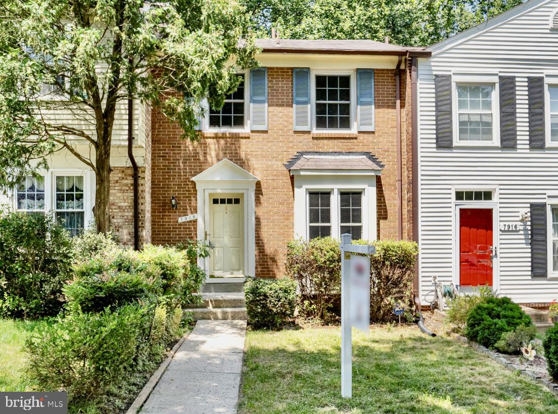 7918 PEBBLE BROOK CT, SPRINGFIELD, Virginia 22153, 3 Bedrooms Bedrooms, ,2 BathroomsBathrooms,Residential,For sale,7918 PEBBLE BROOK CT,VAFX2252068 MLS # VAFX2252068