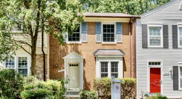 7918 PEBBLE BROOK CT, SPRINGFIELD, Virginia 22153, 3 Bedrooms Bedrooms, ,2 BathroomsBathrooms,Residential,For sale,7918 PEBBLE BROOK CT,VAFX2252068 MLS # VAFX2252068