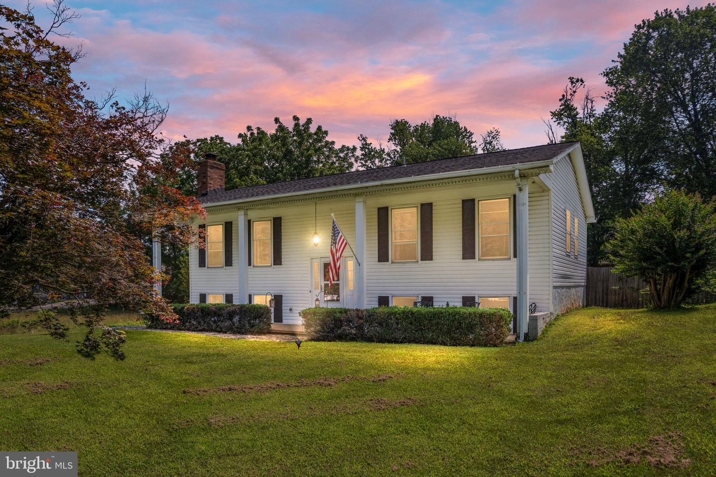 102 SHENANDOAH LN, STAFFORD, Virginia 22554, 4 Bedrooms Bedrooms, ,2 BathroomsBathrooms,Residential,For sale,102 SHENANDOAH LN,VAST2040298 MLS # VAST2040298