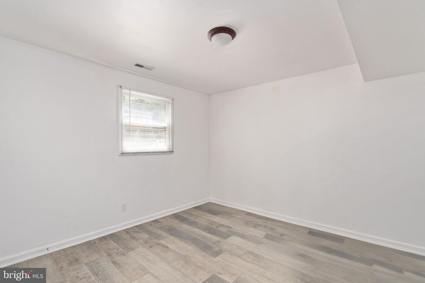 102 SHENANDOAH LN, STAFFORD, Virginia 22554, 4 Bedrooms Bedrooms, ,2 BathroomsBathrooms,Residential,For sale,102 SHENANDOAH LN,VAST2040298 MLS # VAST2040298