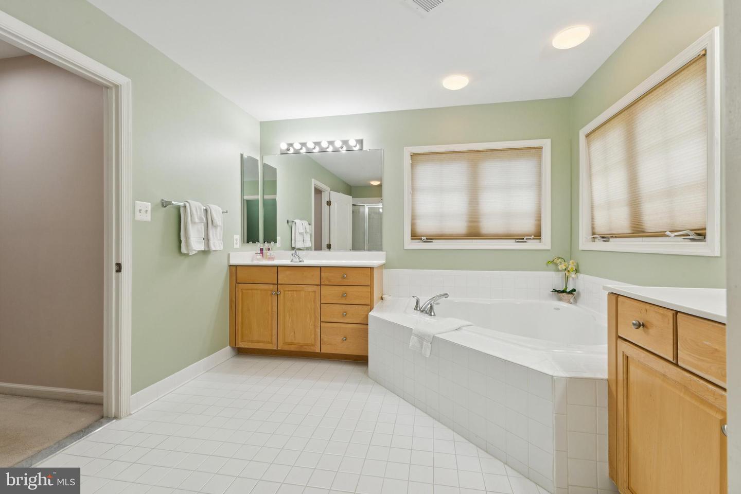 14704 RICHARD SIMPSON LN, CENTREVILLE, Virginia 20121, 5 Bedrooms Bedrooms, ,4 BathroomsBathrooms,Residential,For sale,14704 RICHARD SIMPSON LN,VAFX2252278 MLS # VAFX2252278