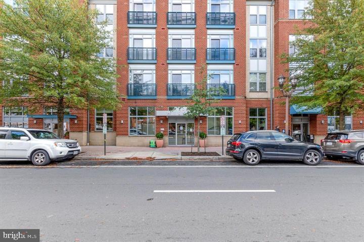 1800 WILSON BLVD #305, ARLINGTON, Virginia 22209, 1 Bedroom Bedrooms, ,1 BathroomBathrooms,Residential,For sale,1800 WILSON BLVD #305,VAAR2059922 MLS # VAAR2059922