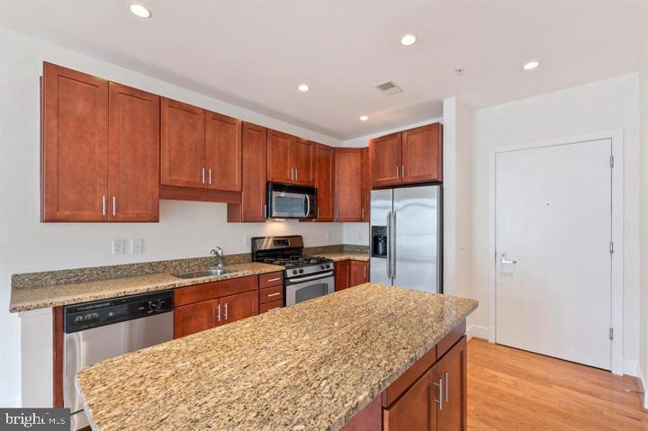 1800 WILSON BLVD #305, ARLINGTON, Virginia 22209, 1 Bedroom Bedrooms, ,1 BathroomBathrooms,Residential,For sale,1800 WILSON BLVD #305,VAAR2059922 MLS # VAAR2059922
