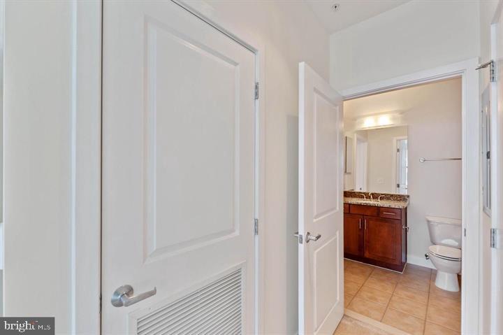 1800 WILSON BLVD #305, ARLINGTON, Virginia 22209, 1 Bedroom Bedrooms, ,1 BathroomBathrooms,Residential,For sale,1800 WILSON BLVD #305,VAAR2059922 MLS # VAAR2059922