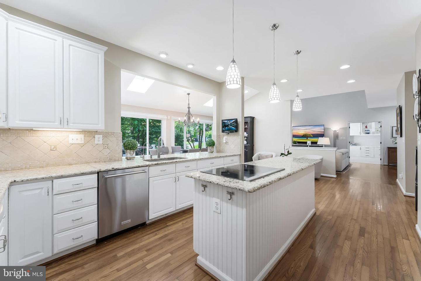12801 OWLSLEY WAY, HERNDON, Virginia 20171, 5 Bedrooms Bedrooms, ,4 BathroomsBathrooms,Residential,For sale,12801 OWLSLEY WAY,VAFX2252310 MLS # VAFX2252310