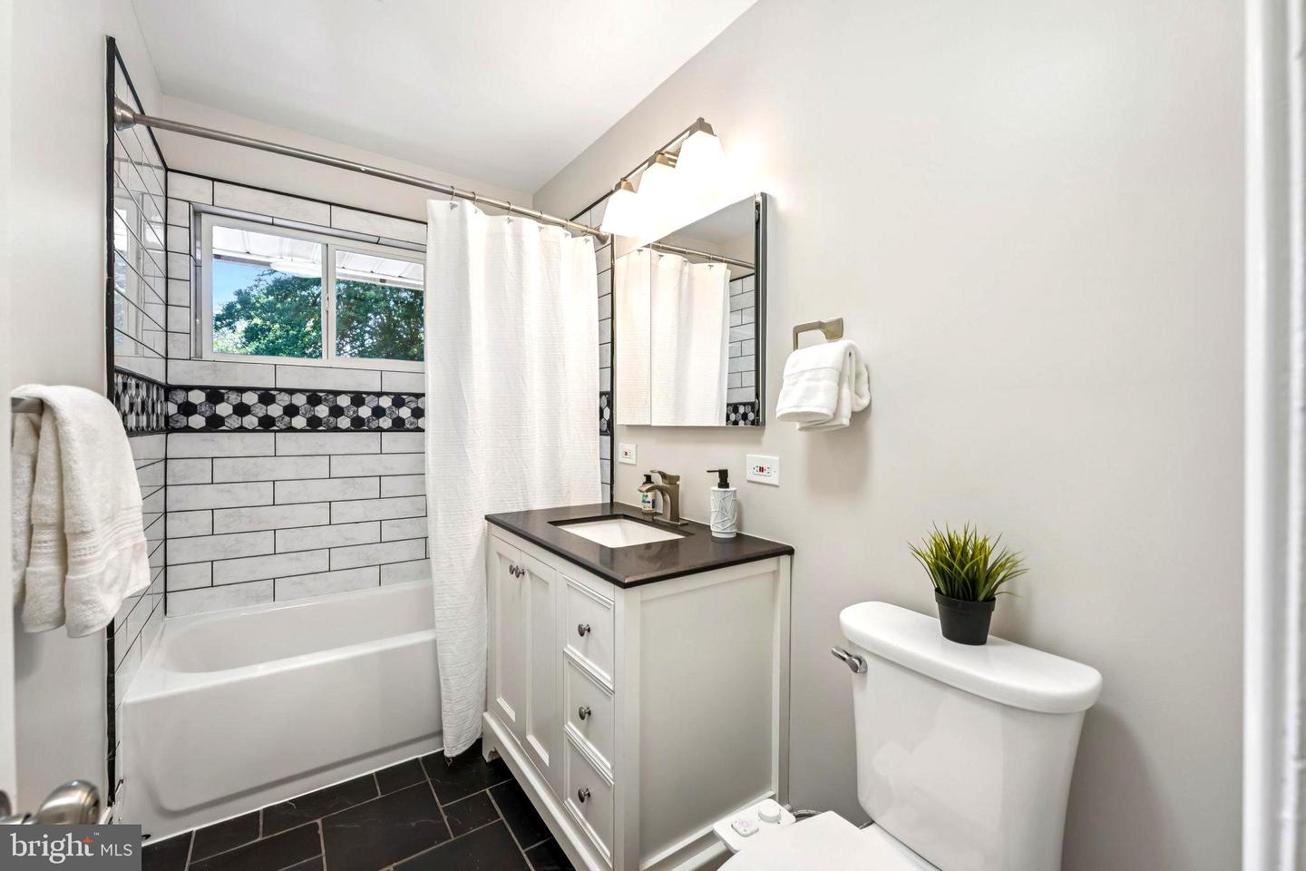 4107 CONRAD RD, ALEXANDRIA, Virginia 22312, 4 Bedrooms Bedrooms, ,2 BathroomsBathrooms,Residential,For sale,4107 CONRAD RD,VAFX2252350 MLS # VAFX2252350