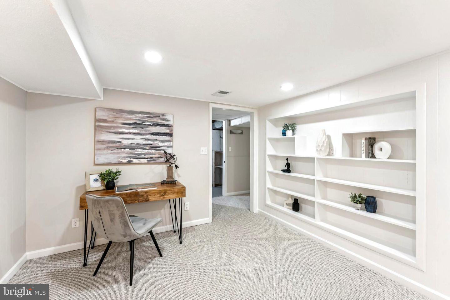 4107 CONRAD RD, ALEXANDRIA, Virginia 22312, 4 Bedrooms Bedrooms, ,2 BathroomsBathrooms,Residential,For sale,4107 CONRAD RD,VAFX2252350 MLS # VAFX2252350