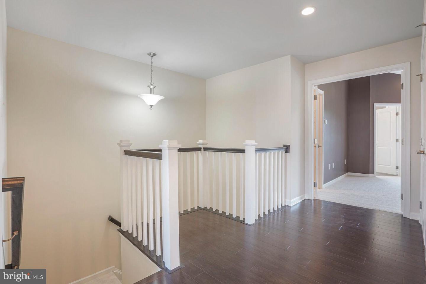 24997 CAMBRIDGE HILL TER, CHANTILLY, Virginia 20152, 3 Bedrooms Bedrooms, ,3 BathroomsBathrooms,Residential,For sale,24997 CAMBRIDGE HILL TER,VALO2100736 MLS # VALO2100736