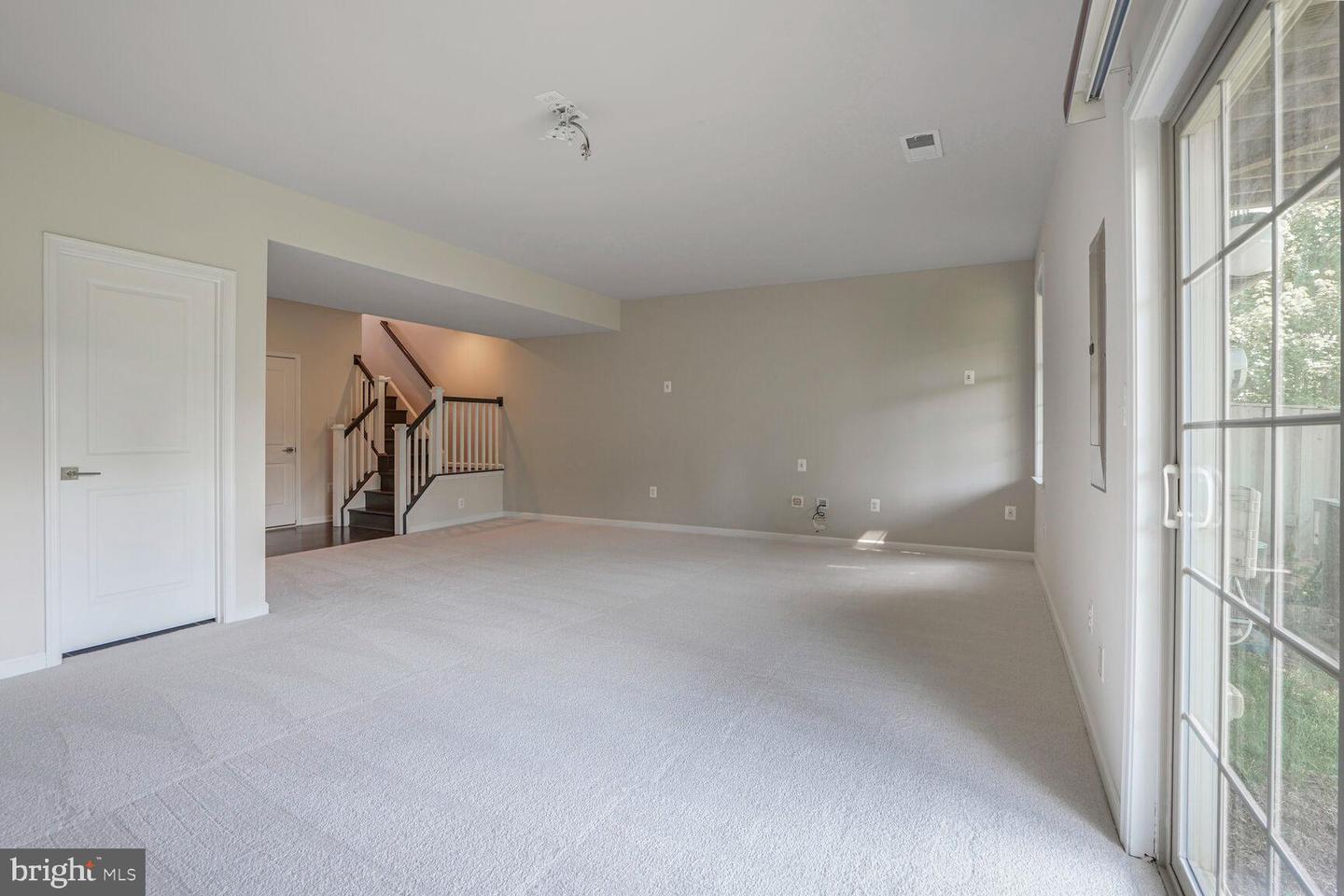 24997 CAMBRIDGE HILL TER, CHANTILLY, Virginia 20152, 3 Bedrooms Bedrooms, ,3 BathroomsBathrooms,Residential,For sale,24997 CAMBRIDGE HILL TER,VALO2100736 MLS # VALO2100736