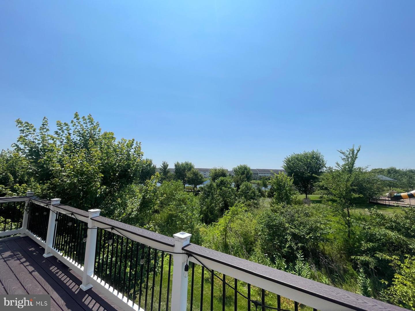24997 CAMBRIDGE HILL TER, CHANTILLY, Virginia 20152, 3 Bedrooms Bedrooms, ,3 BathroomsBathrooms,Residential,For sale,24997 CAMBRIDGE HILL TER,VALO2100736 MLS # VALO2100736