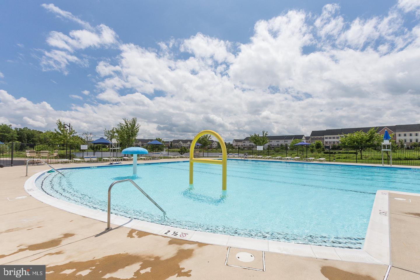 24997 CAMBRIDGE HILL TER, CHANTILLY, Virginia 20152, 3 Bedrooms Bedrooms, ,3 BathroomsBathrooms,Residential,For sale,24997 CAMBRIDGE HILL TER,VALO2100736 MLS # VALO2100736