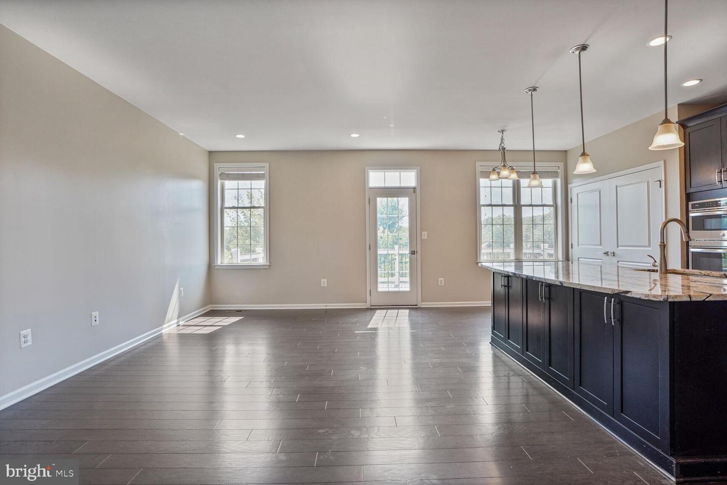 24997 CAMBRIDGE HILL TER, CHANTILLY, Virginia 20152, 3 Bedrooms Bedrooms, ,3 BathroomsBathrooms,Residential,For sale,24997 CAMBRIDGE HILL TER,VALO2100736 MLS # VALO2100736