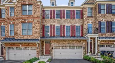 24997 CAMBRIDGE HILL TER, CHANTILLY, Virginia 20152, 3 Bedrooms Bedrooms, ,3 BathroomsBathrooms,Residential,For sale,24997 CAMBRIDGE HILL TER,VALO2100736 MLS # VALO2100736