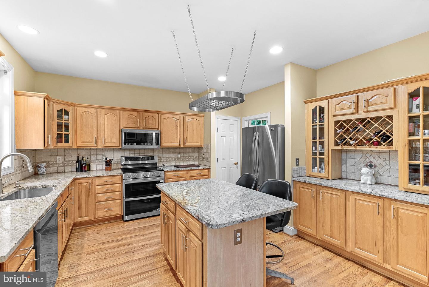 19033 OTLEY RD, PURCELLVILLE, Virginia 20132, 4 Bedrooms Bedrooms, ,2 BathroomsBathrooms,Residential,For sale,19033 OTLEY RD,VALO2100970 MLS # VALO2100970