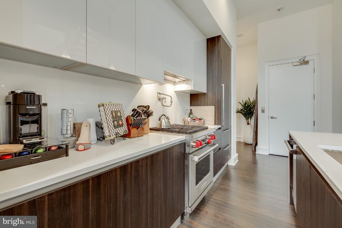 609 MARYLAND AVE NE #4, WASHINGTON, District Of Columbia 20002, 4 Bedrooms Bedrooms, ,4 BathroomsBathrooms,Residential,For sale,609 MARYLAND AVE NE #4,DCDC2208648 MLS # DCDC2208648
