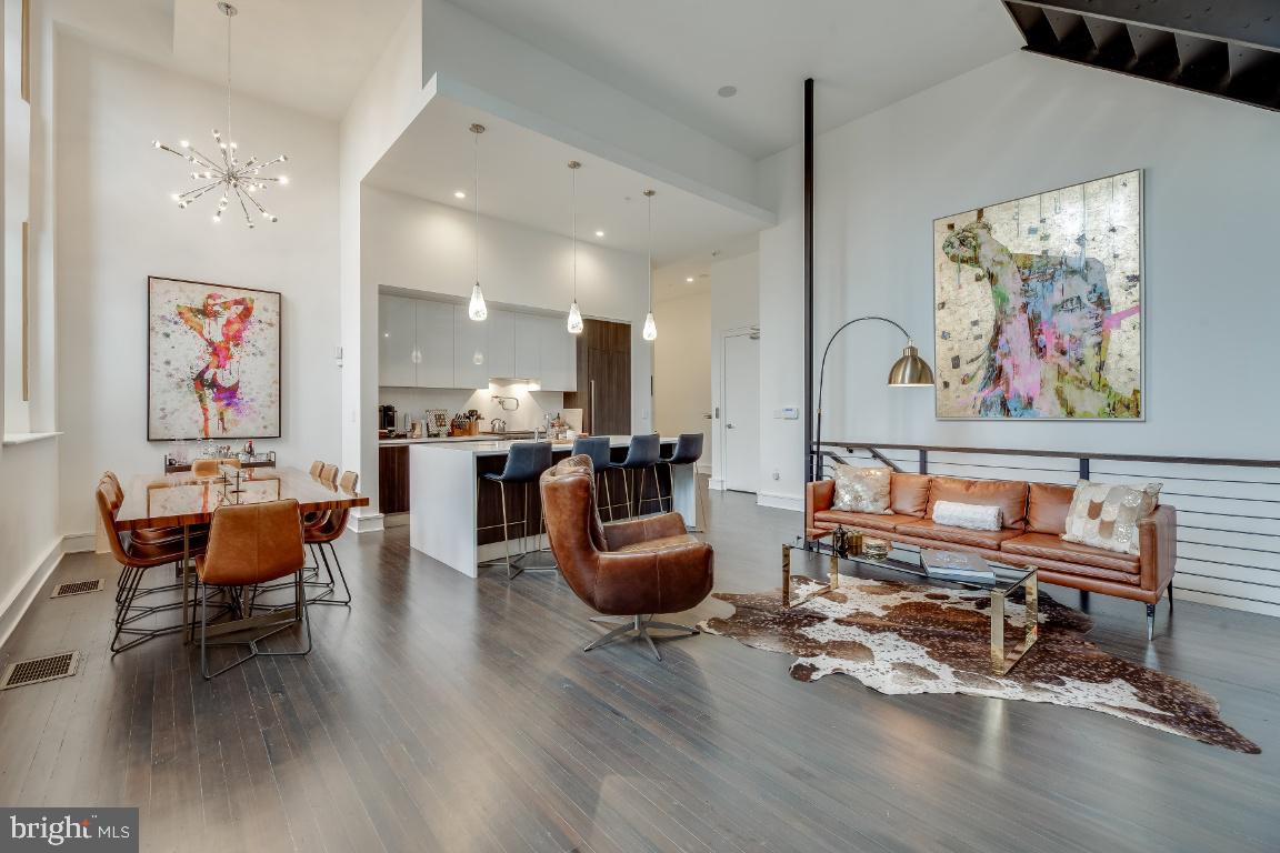 609 MARYLAND AVE NE #4, WASHINGTON, District Of Columbia 20002, 4 Bedrooms Bedrooms, ,4 BathroomsBathrooms,Residential,For sale,609 MARYLAND AVE NE #4,DCDC2208648 MLS # DCDC2208648