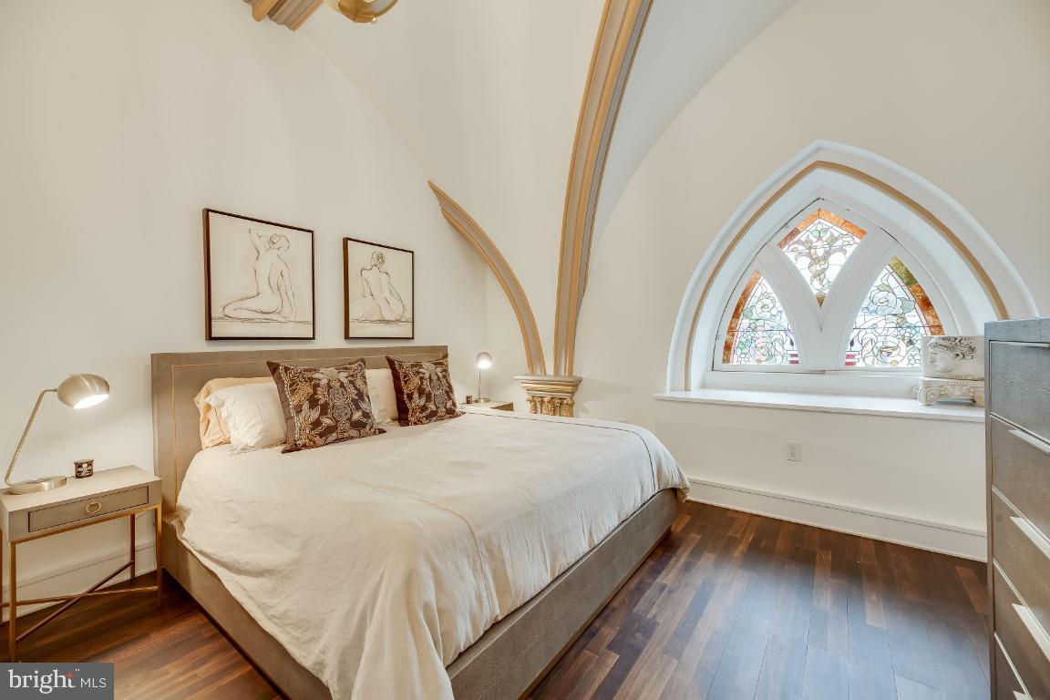 609 MARYLAND AVE NE #4, WASHINGTON, District Of Columbia 20002, 4 Bedrooms Bedrooms, ,4 BathroomsBathrooms,Residential,For sale,609 MARYLAND AVE NE #4,DCDC2208648 MLS # DCDC2208648