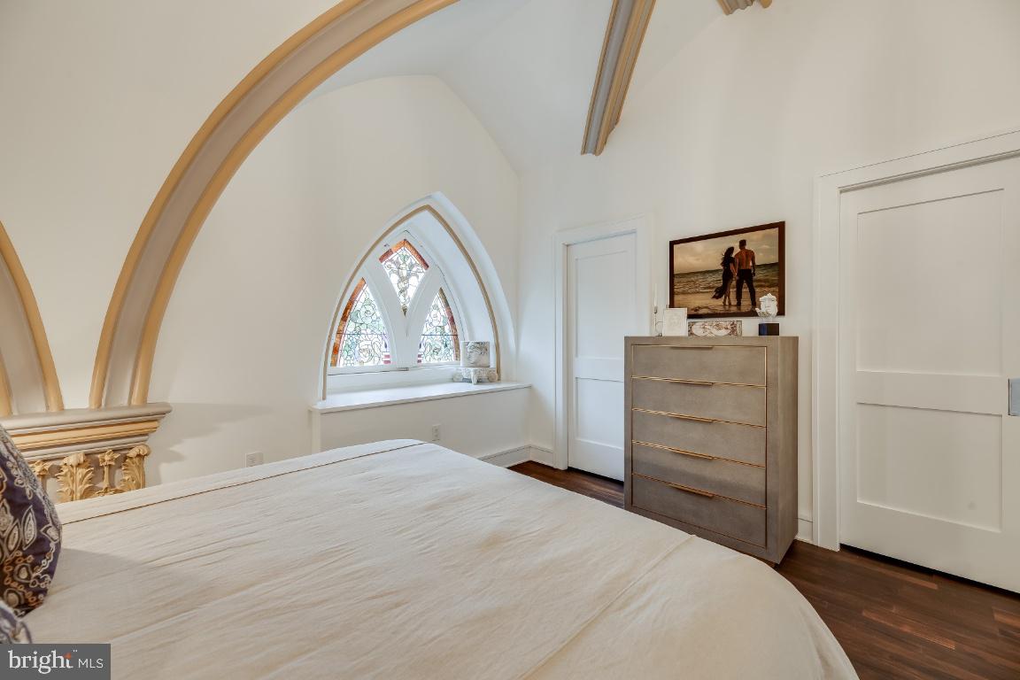 609 MARYLAND AVE NE #4, WASHINGTON, District Of Columbia 20002, 4 Bedrooms Bedrooms, ,4 BathroomsBathrooms,Residential,For sale,609 MARYLAND AVE NE #4,DCDC2208648 MLS # DCDC2208648