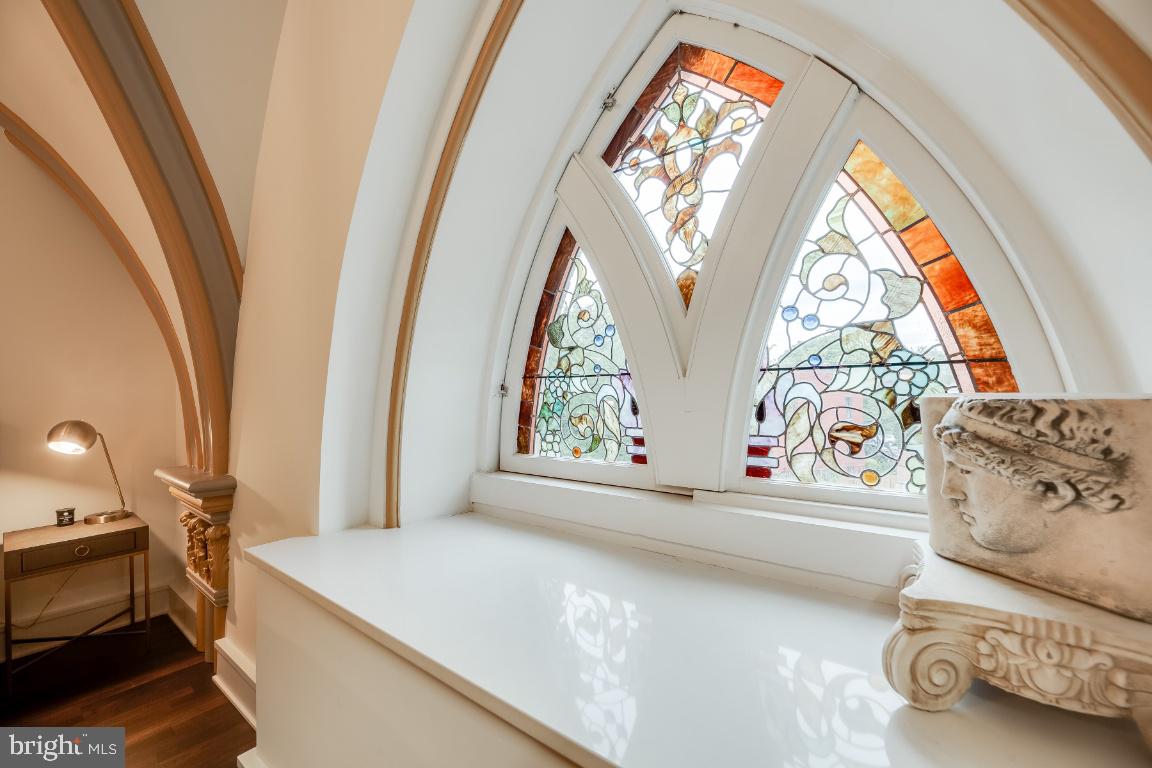 609 MARYLAND AVE NE #4, WASHINGTON, District Of Columbia 20002, 4 Bedrooms Bedrooms, ,4 BathroomsBathrooms,Residential,For sale,609 MARYLAND AVE NE #4,DCDC2208648 MLS # DCDC2208648