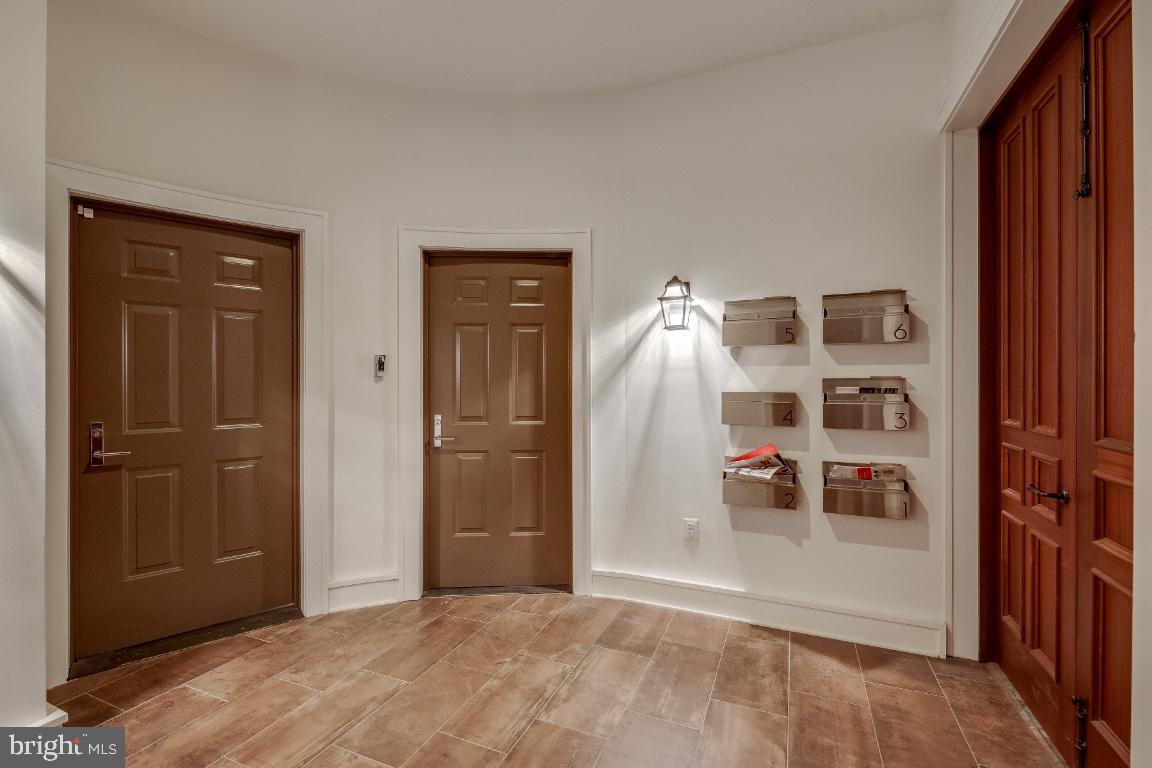 609 MARYLAND AVE NE #4, WASHINGTON, District Of Columbia 20002, 4 Bedrooms Bedrooms, ,4 BathroomsBathrooms,Residential,For sale,609 MARYLAND AVE NE #4,DCDC2208648 MLS # DCDC2208648