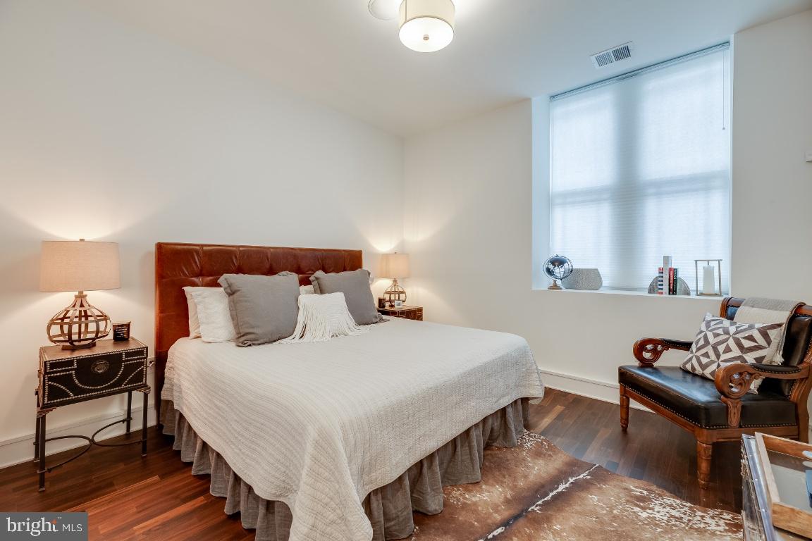 609 MARYLAND AVE NE #4, WASHINGTON, District Of Columbia 20002, 4 Bedrooms Bedrooms, ,4 BathroomsBathrooms,Residential,For sale,609 MARYLAND AVE NE #4,DCDC2208648 MLS # DCDC2208648