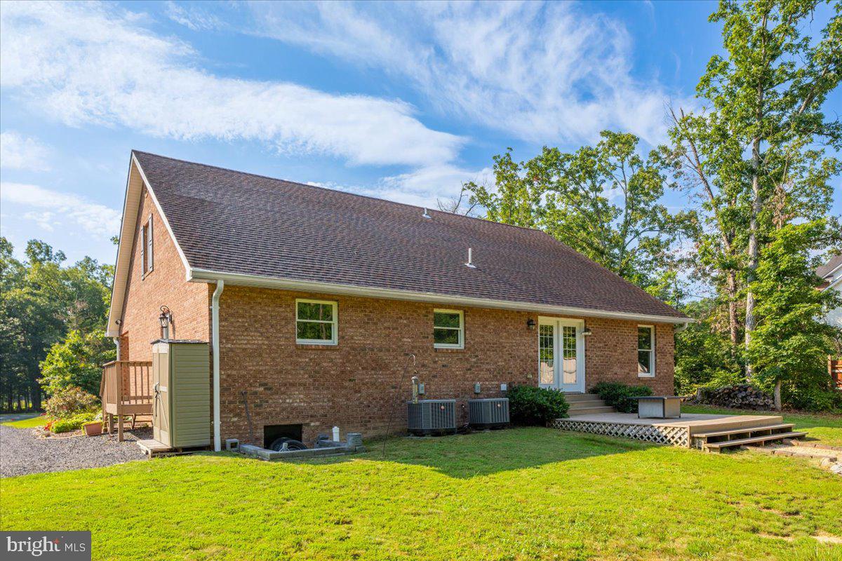 215 THOMAS DR, MIDDLETOWN, Virginia 22645, 3 Bedrooms Bedrooms, ,2 BathroomsBathrooms,Residential,For sale,215 THOMAS DR,VAWR2011604 MLS # VAWR2011604