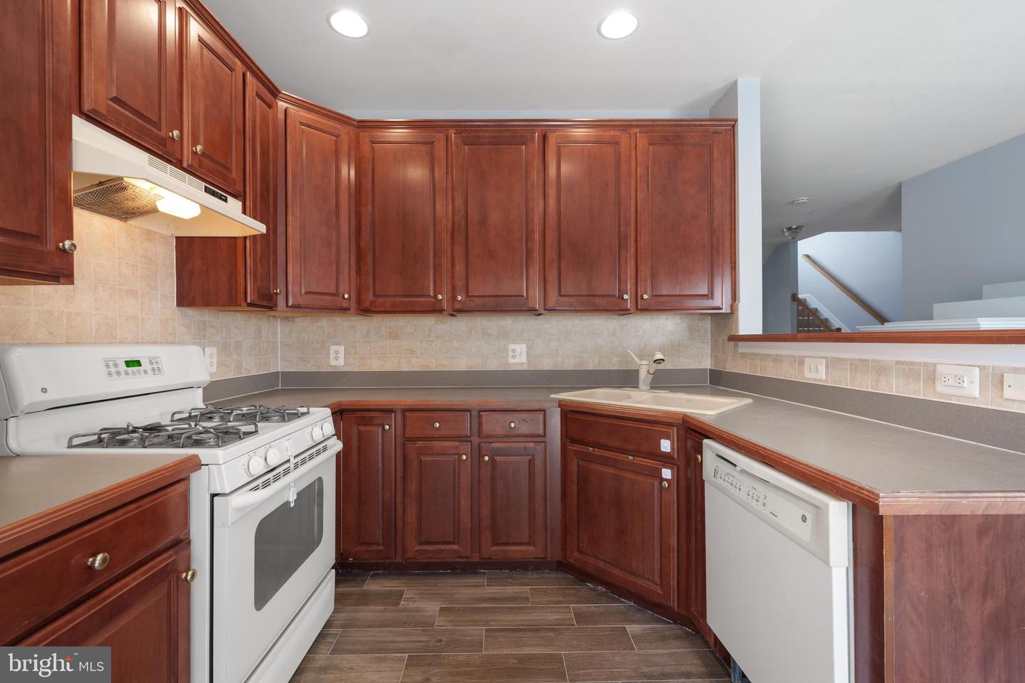 5061 ANCHORSTONE DR #5061, WOODBRIDGE, Virginia 22192, 3 Bedrooms Bedrooms, ,2 BathroomsBathrooms,Residential,For sale,5061 ANCHORSTONE DR #5061,VAPW2098648 MLS # VAPW2098648