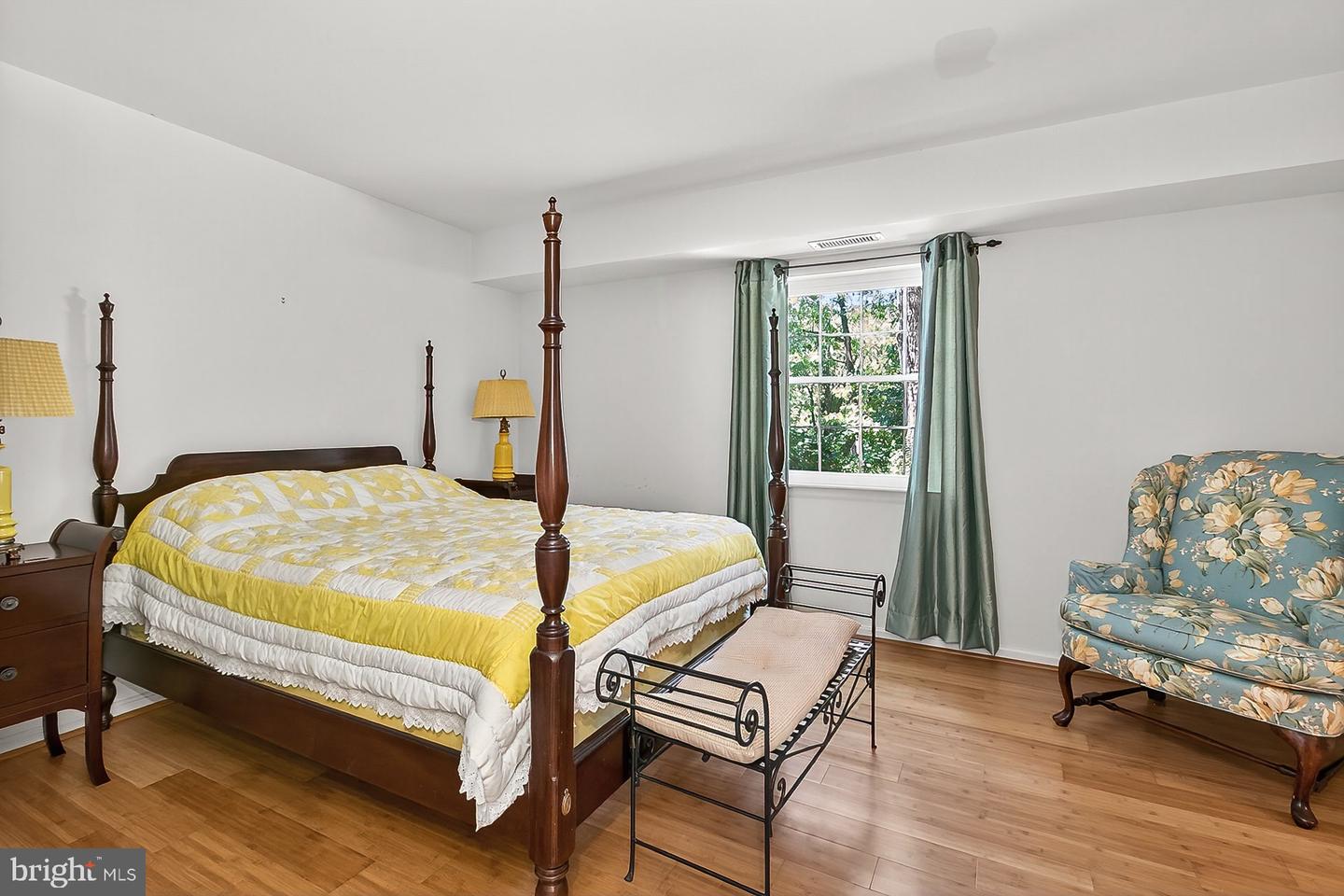 5920 COVE LANDING RD #102, BURKE, Virginia 22015, 2 Bedrooms Bedrooms, 8 Rooms Rooms,2 BathroomsBathrooms,Residential,For sale,5920 COVE LANDING RD #102,VAFX2253708 MLS # VAFX2253708