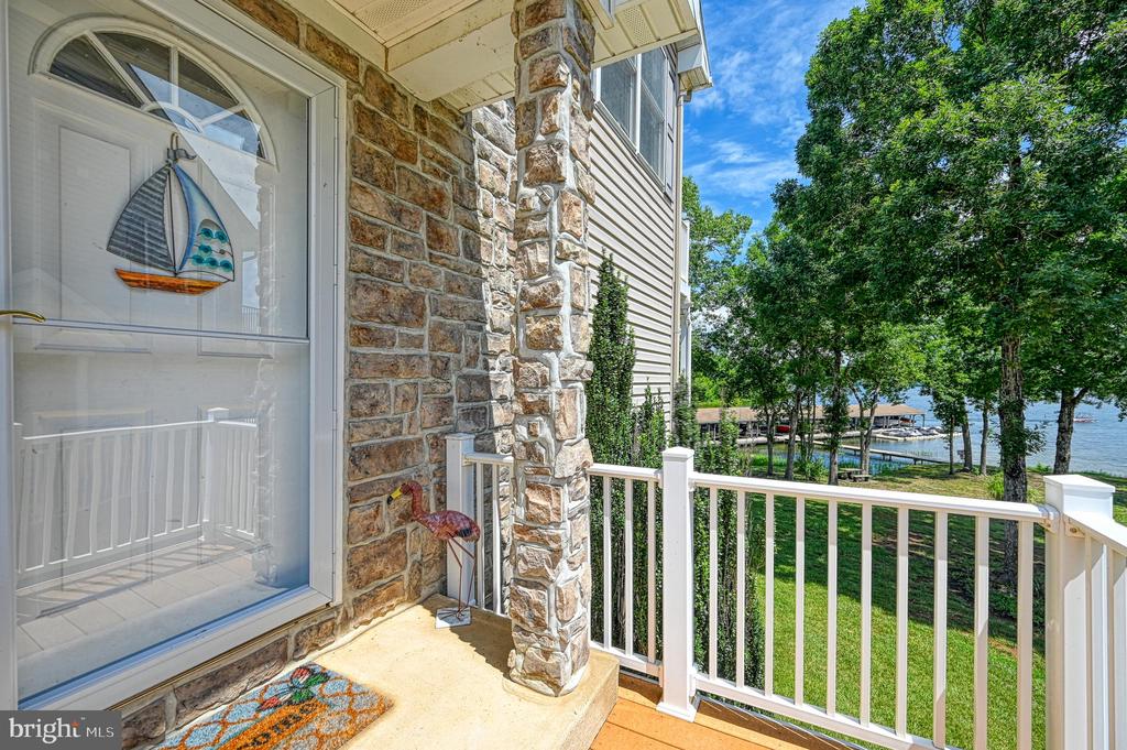 286 LAKE FRONT DR, MINERAL, Virginia 23117, 3 Bedrooms Bedrooms, ,3 BathroomsBathrooms,Residential,286 LAKE FRONT DR,VALA2008218 MLS # VALA2008218