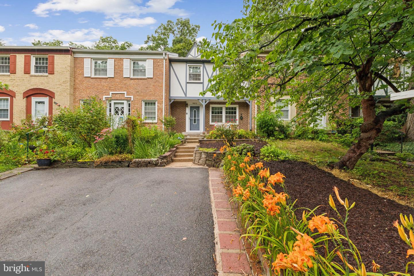14870 LAMBETH SQ, CENTREVILLE, Virginia 20120, 3 Bedrooms Bedrooms, ,2 BathroomsBathrooms,Residential,For sale,14870 LAMBETH SQ,VAFX2253762 MLS # VAFX2253762