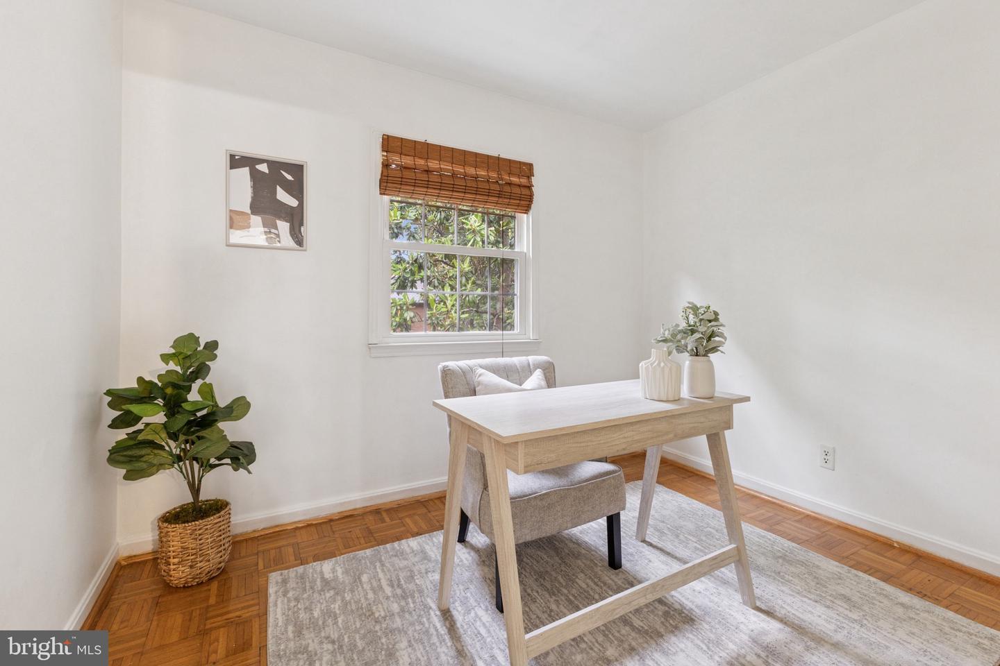 14870 LAMBETH SQ, CENTREVILLE, Virginia 20120, 3 Bedrooms Bedrooms, ,2 BathroomsBathrooms,Residential,For sale,14870 LAMBETH SQ,VAFX2253762 MLS # VAFX2253762