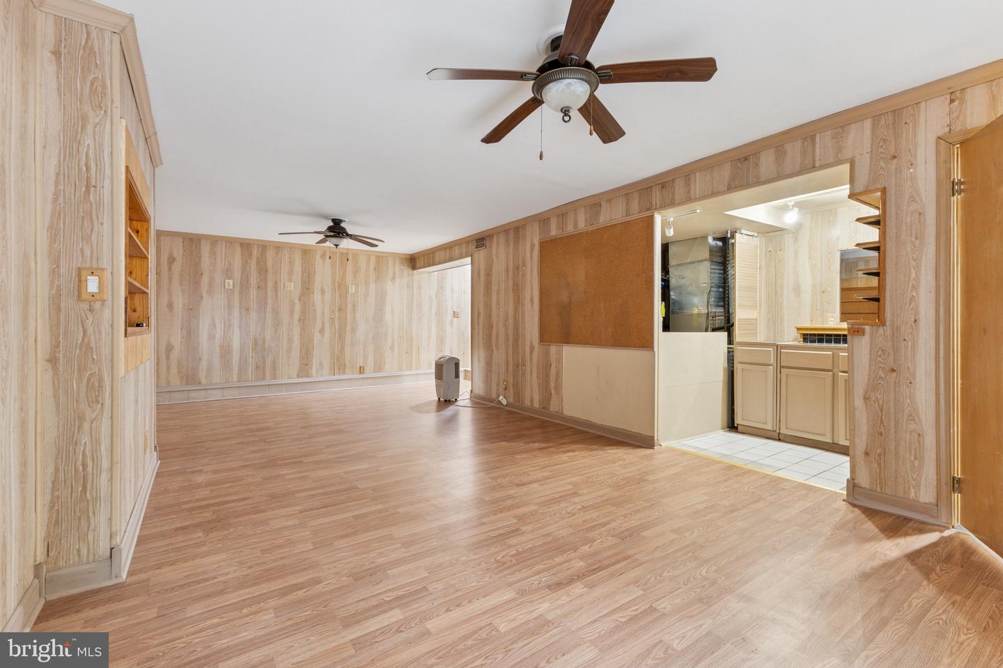 14870 LAMBETH SQ, CENTREVILLE, Virginia 20120, 3 Bedrooms Bedrooms, ,2 BathroomsBathrooms,Residential,For sale,14870 LAMBETH SQ,VAFX2253762 MLS # VAFX2253762