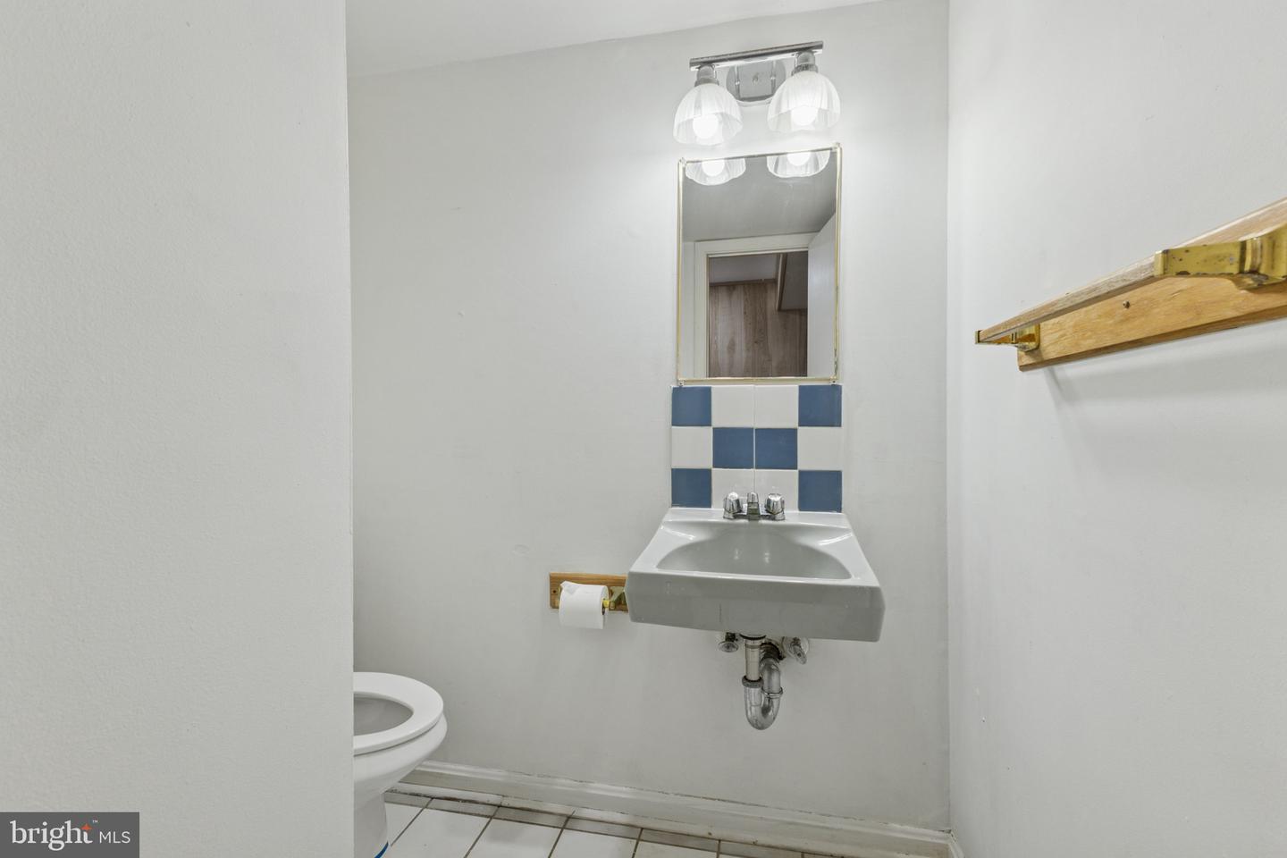 14870 LAMBETH SQ, CENTREVILLE, Virginia 20120, 3 Bedrooms Bedrooms, ,2 BathroomsBathrooms,Residential,For sale,14870 LAMBETH SQ,VAFX2253762 MLS # VAFX2253762